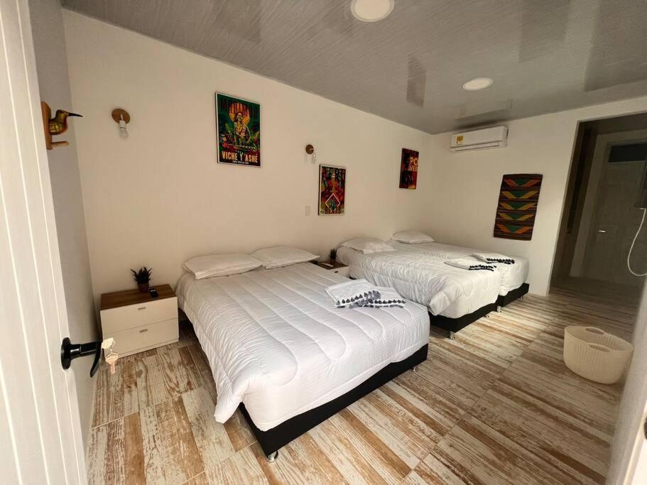 Nueva En San Antonio Cali, La Casa De Tona Villa Esterno foto