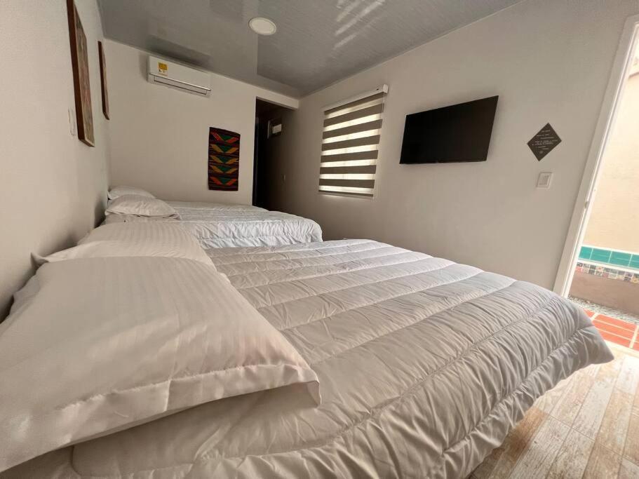 Nueva En San Antonio Cali, La Casa De Tona Villa Esterno foto